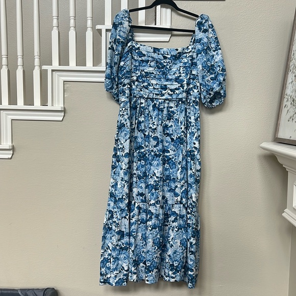 Abercrombie & Fitch Dresses & Skirts - Emerson Poplin Puff Sleeve Midi Dress Blue Floral - XL TALL